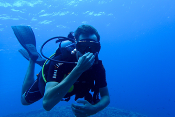 At what depth does nitrogen narcosis occur
