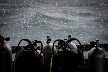 Can You Scuba Dive When It’s Raining small