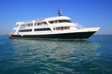 Cuban Avalon II Liveaboard Review small