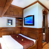 Cabin thumbnail 5
