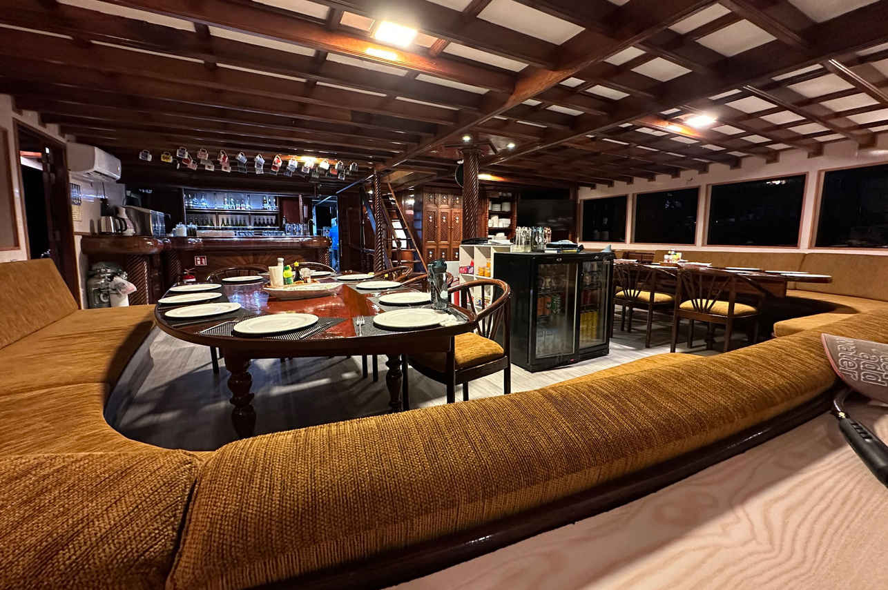 Amba Liveaboard