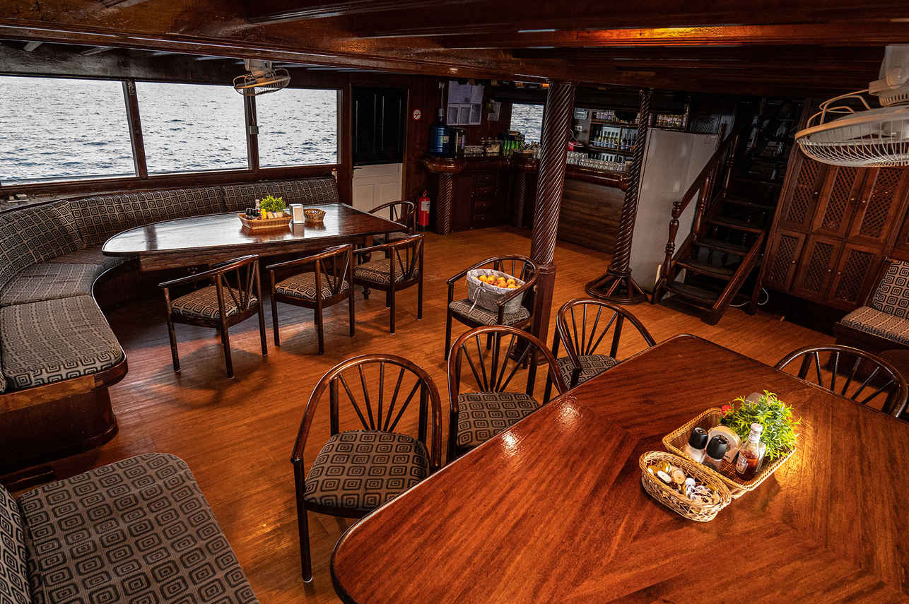 Amba Liveaboard