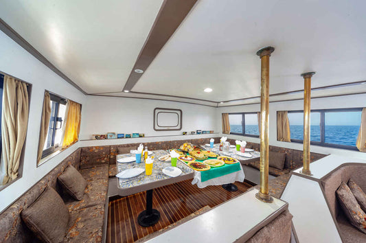 Amelie Liveaboard