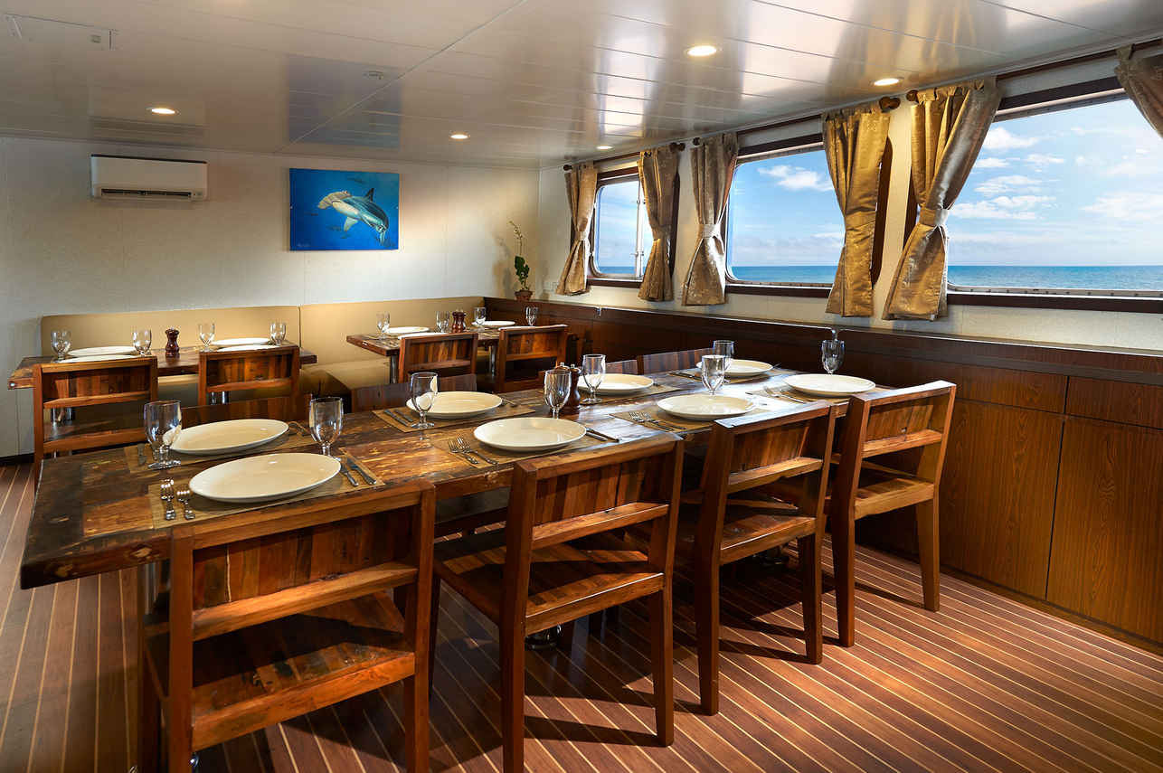 Blue Manta Liveaboard