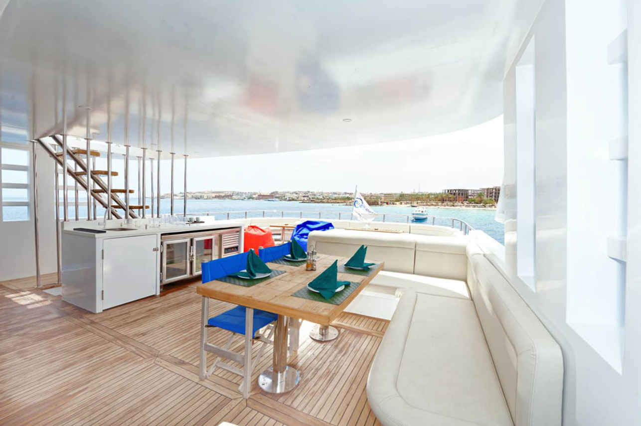Blue Pearl Liveaboard