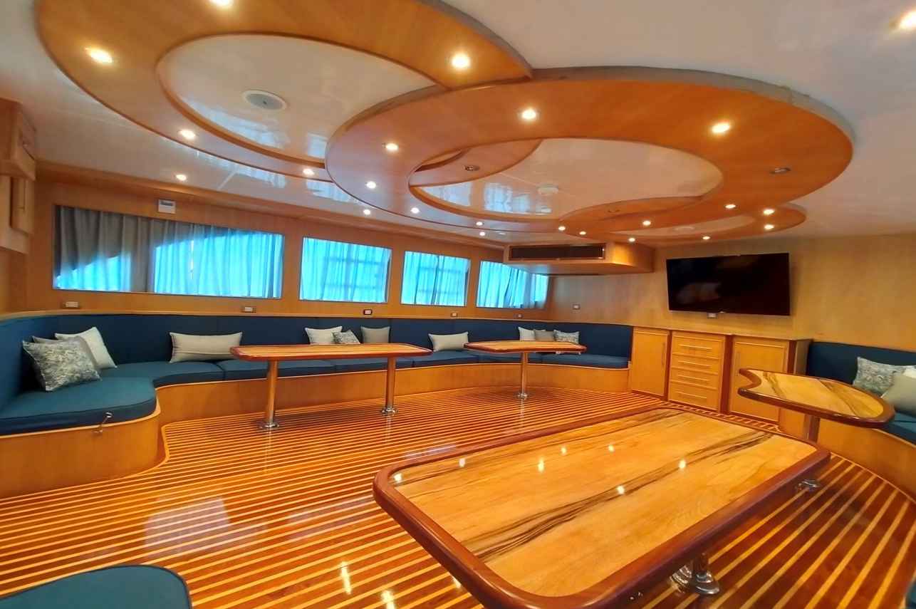 Freedom IV Liveaboard