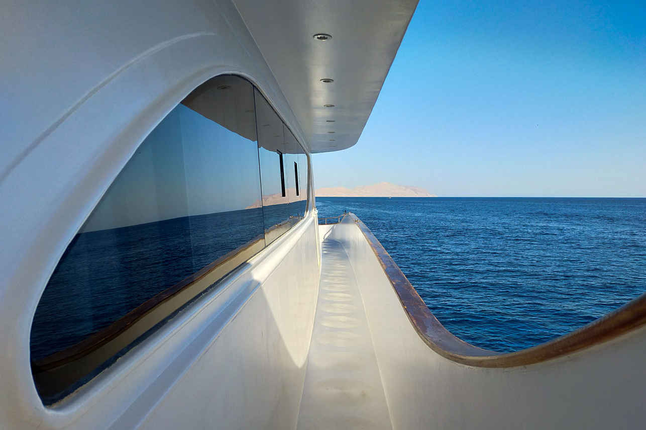 Freedom IV Liveaboard