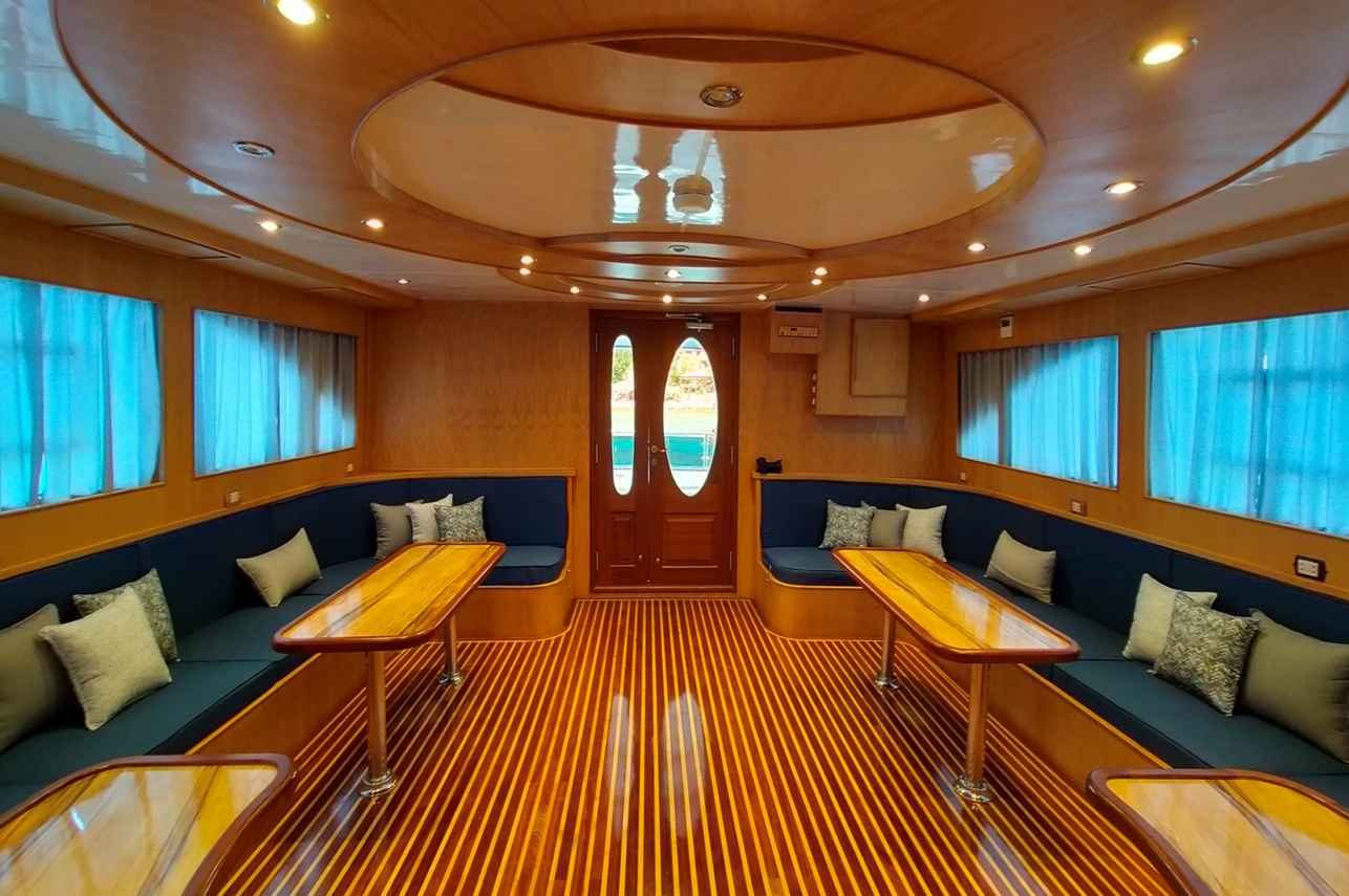 Freedom IV Liveaboard