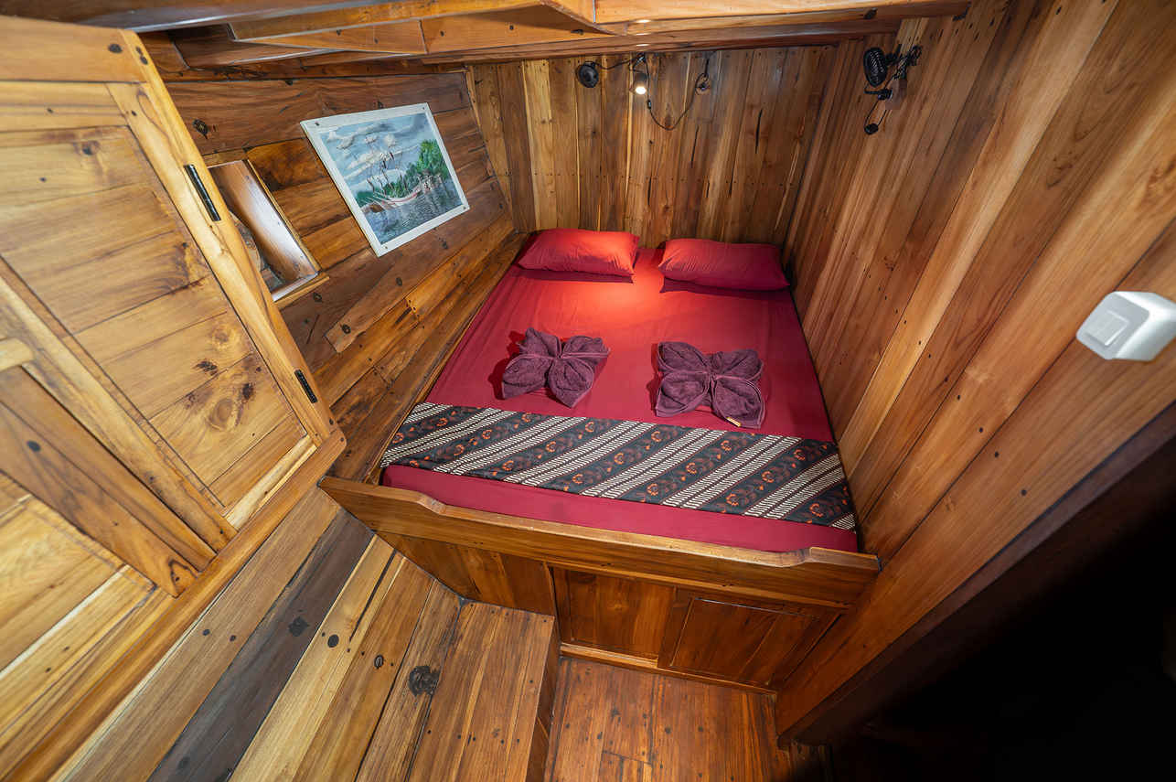 Kira Kira Liveaboard