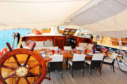 Pearl 111 Liveaboard