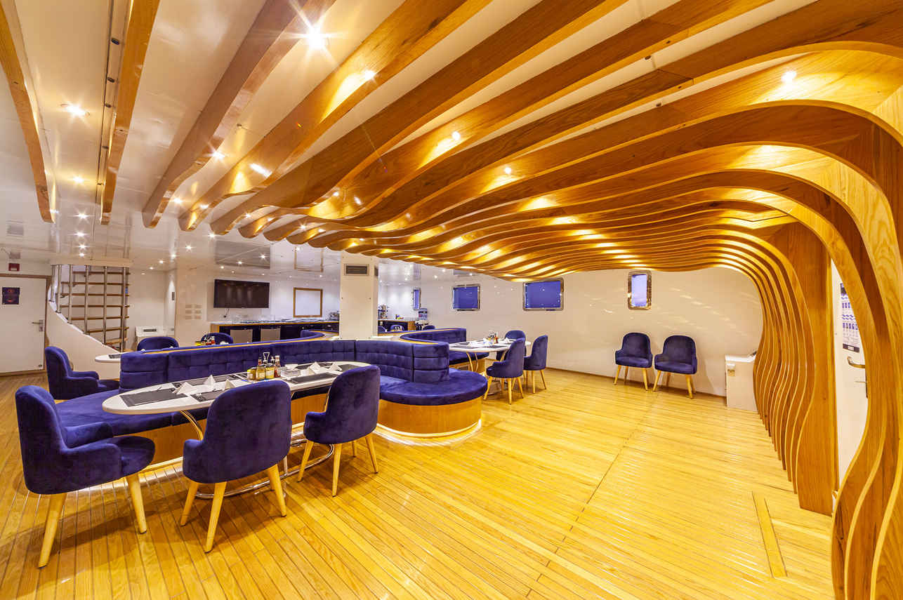 Silky Liveaboard