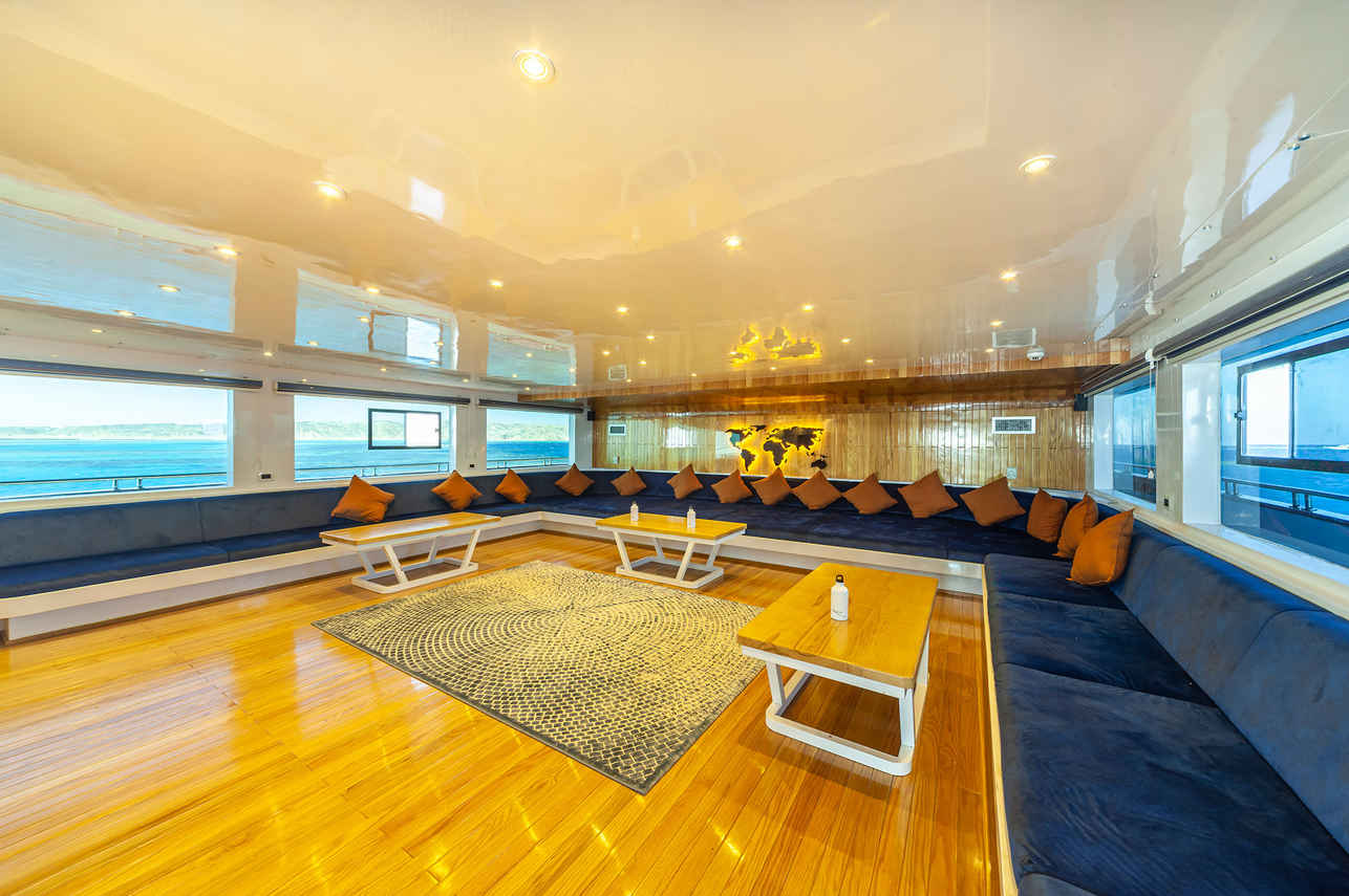 Silky Liveaboard