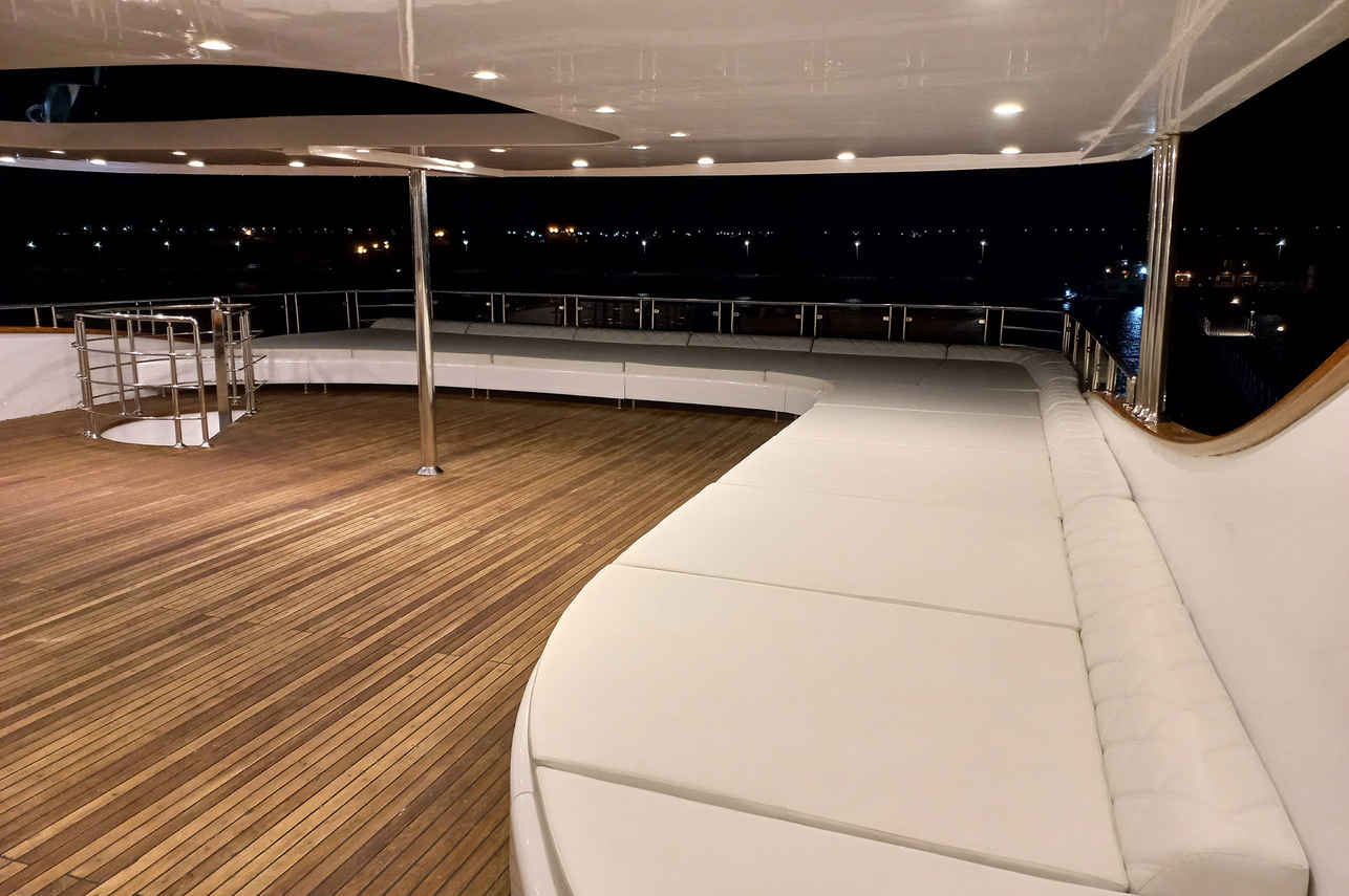Silky Liveaboard
