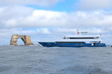 Calipso Galapagos Liveaboard Reviews small