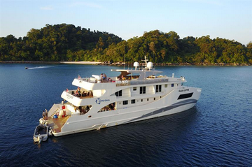 Indonesia Gaia Love liveaboard review small