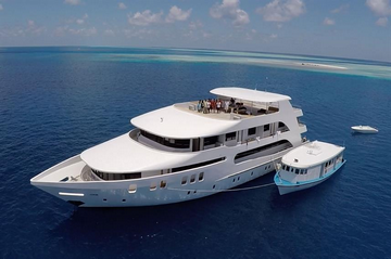 Maldives Adora liveaboard review small