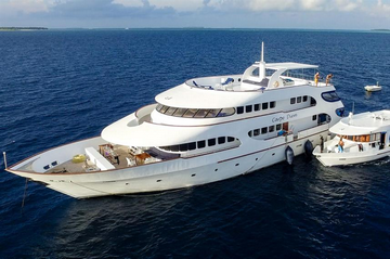 Maldives Blue Carpe Diem liveaboard review small