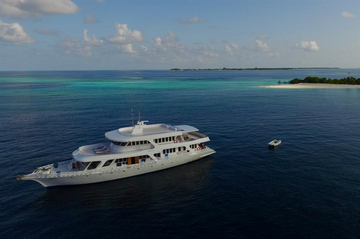 Maldives Eco Blue liveaboard review small