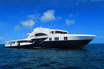 Maldives Emperor Serenity liveaboard review small
