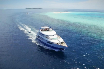 Maldives Honors Legacy liveaboard review small