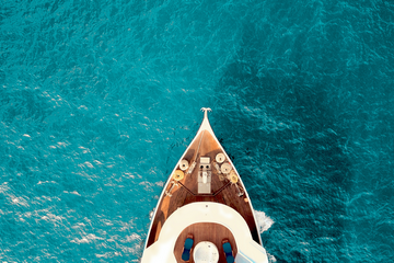 Maldives Liveaboard Tipping - How Much Do You Tip A Liveaboard Crew small