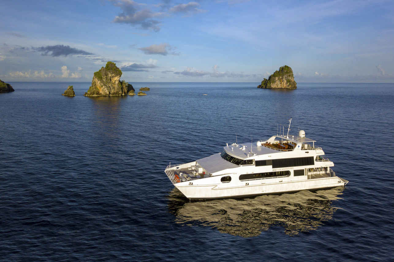 Dive Liveaboards With Quad Cabins Onboard - Solitude Adventurer Liveaboard