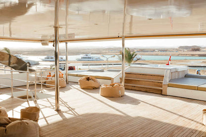 AVO Liveaboard