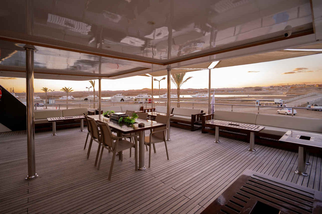 AVO Liveaboard