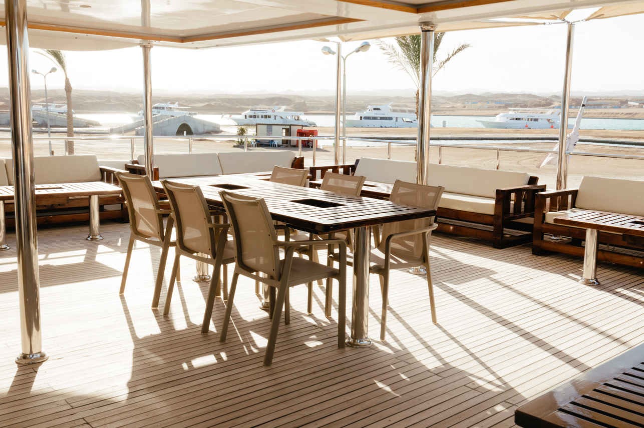 AVO Liveaboard