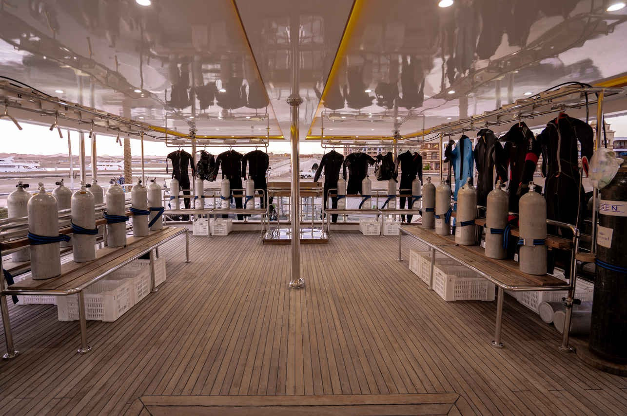 AVO Liveaboard Image