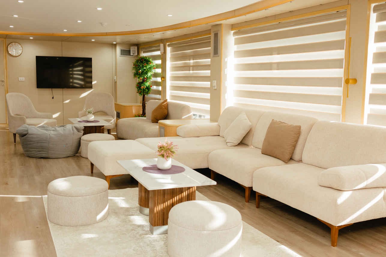 AVO Liveaboard