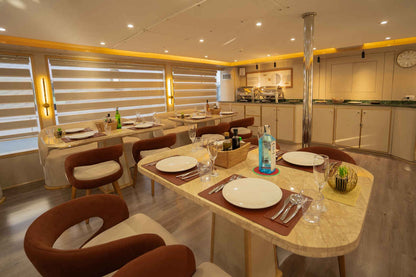 AVO Liveaboard