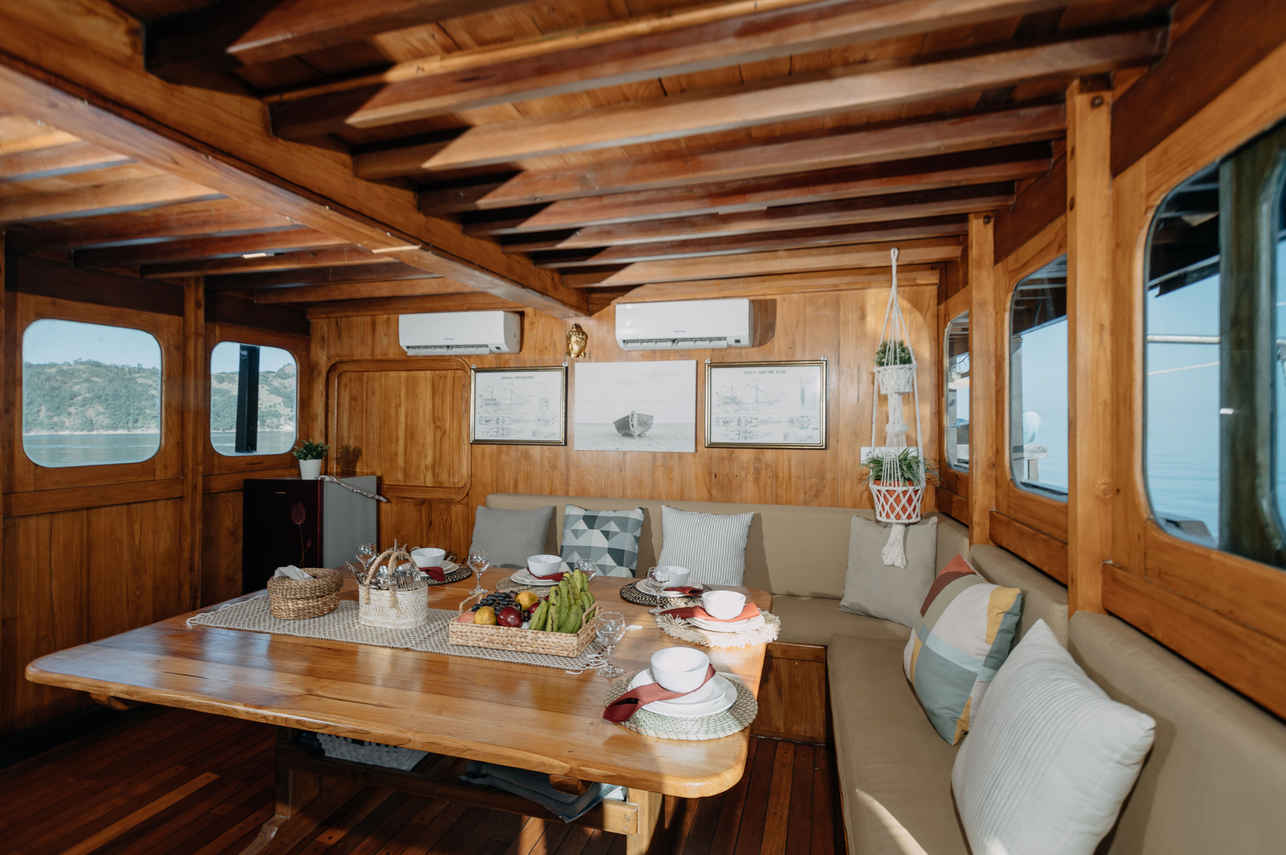 Adishree Liveaboard