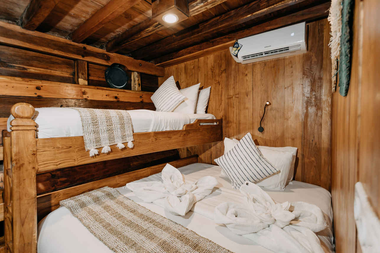 Adishree Liveaboard