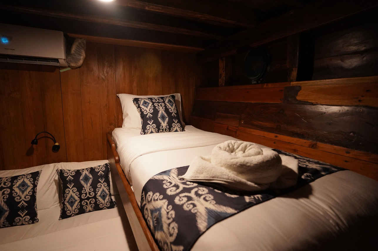 Adishree Liveaboard