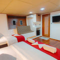 Cabin thumbnail 3