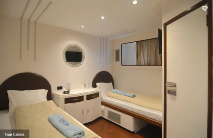Almonda Liveaboard