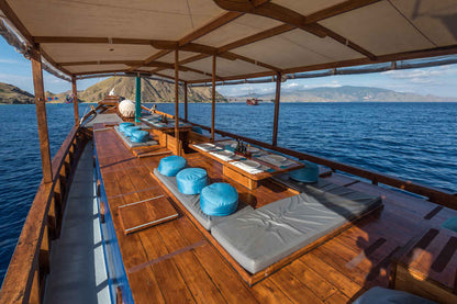 Amalia Komodo Liveaboard