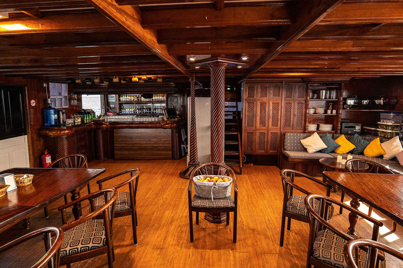 Amba Liveaboard