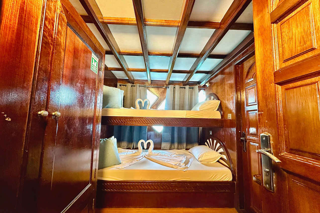 Amba Liveaboard