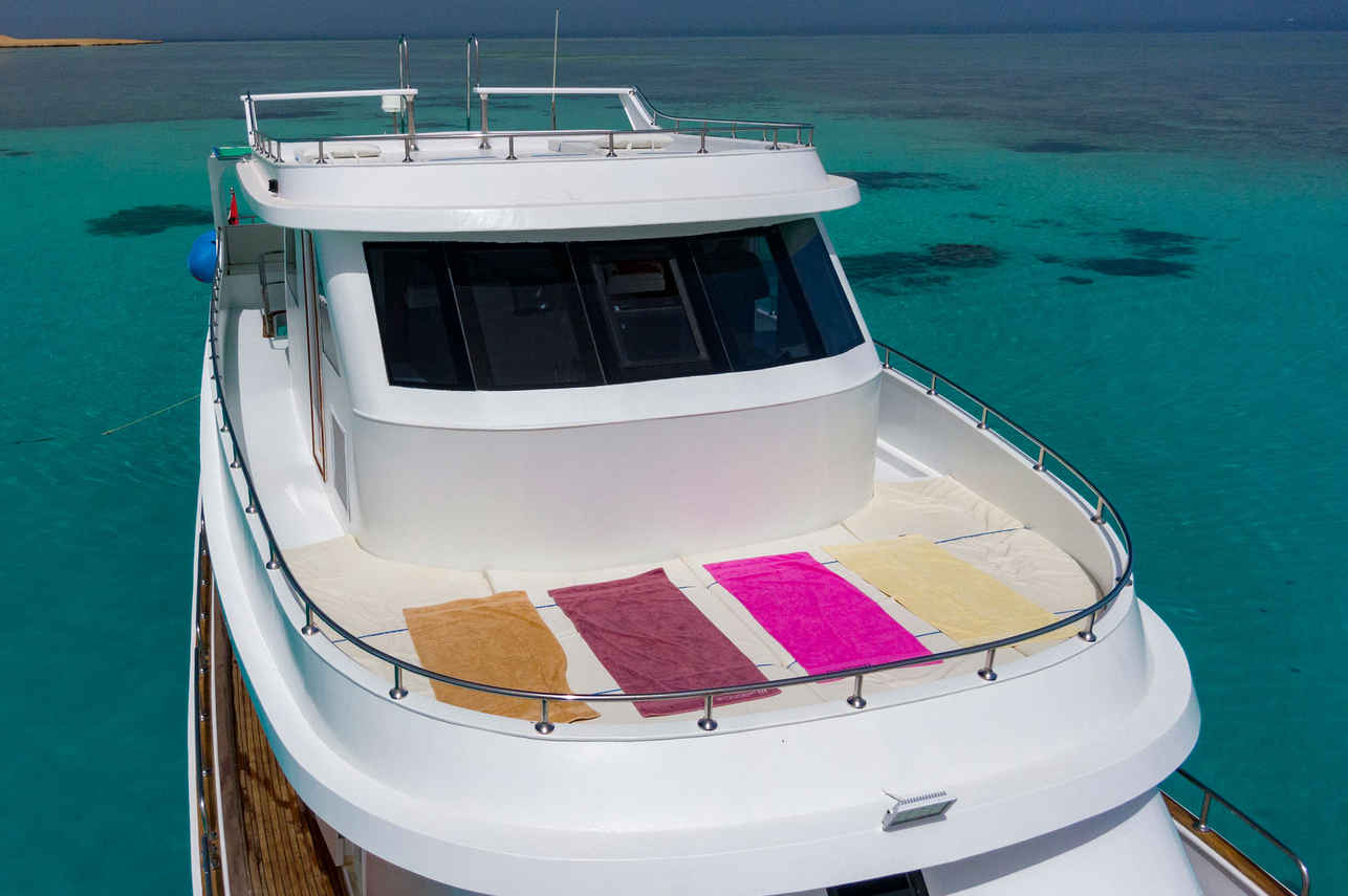 Amelie Liveaboard