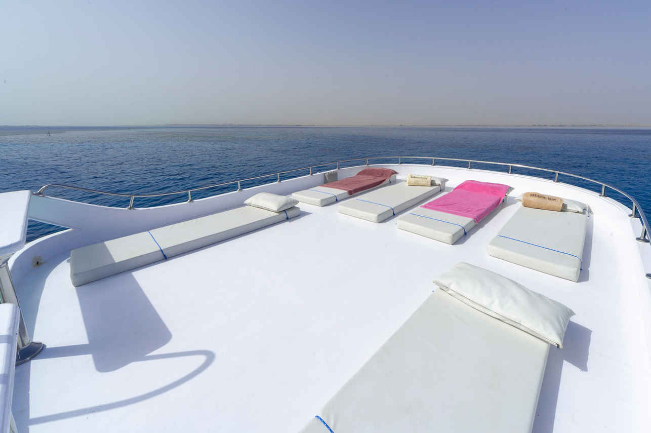 Amelie Liveaboard