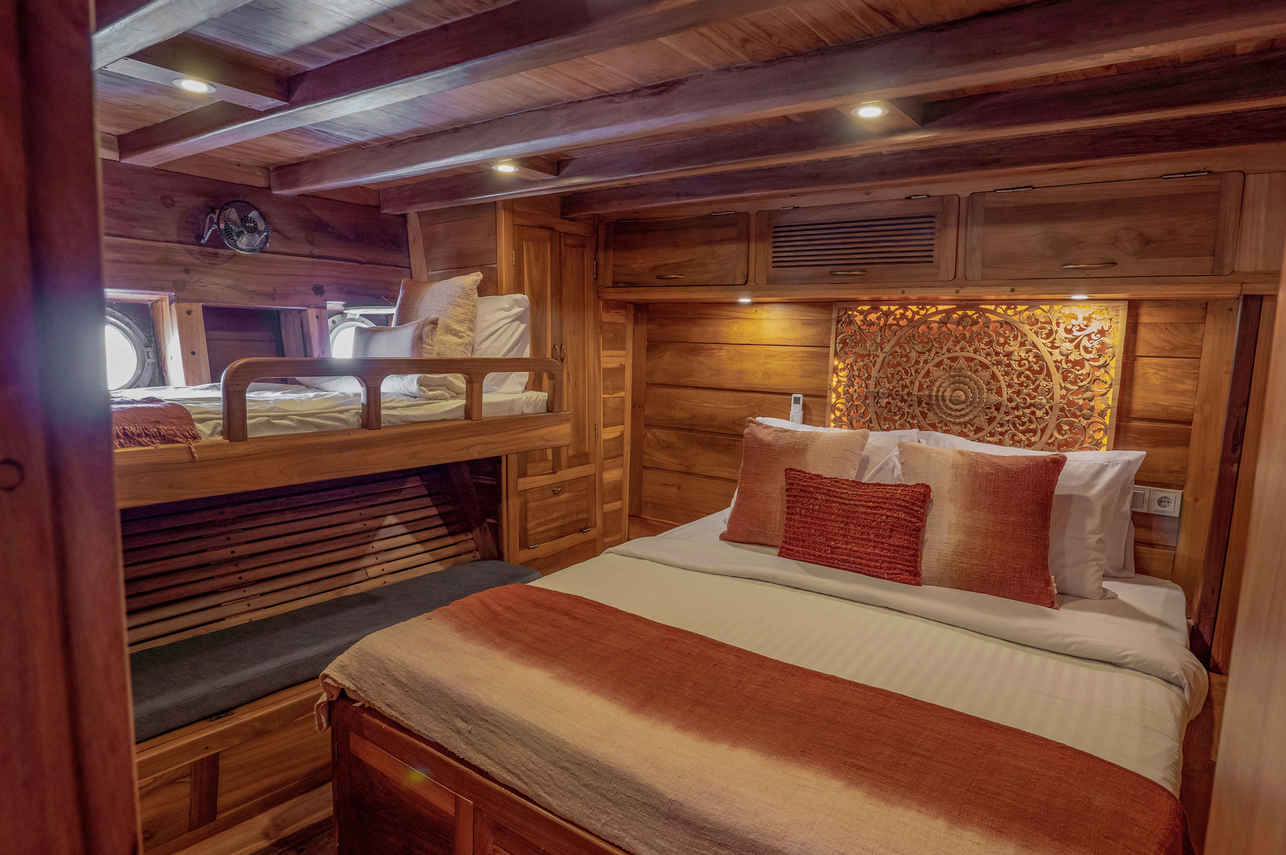 Anne Bonny Liveaboard