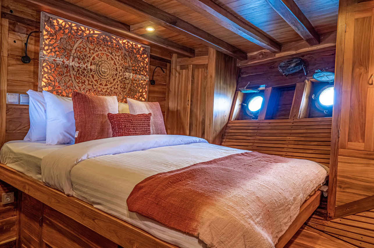 Anne Bonny Liveaboard
