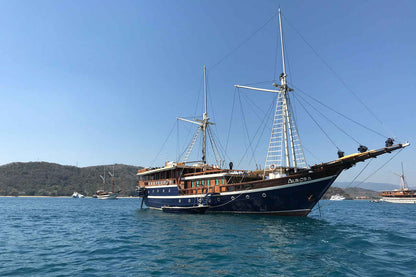 Aurora Liveaboard
