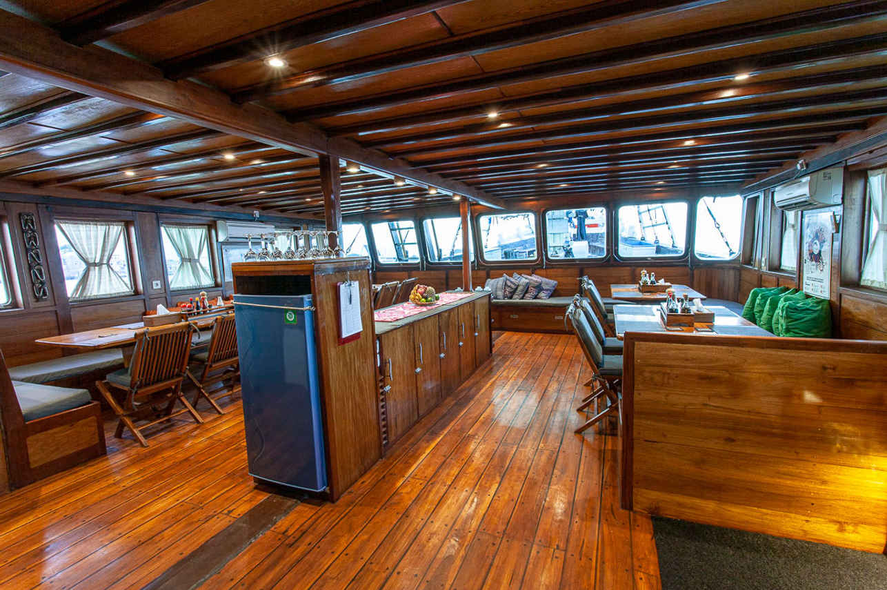 Aurora Liveaboard