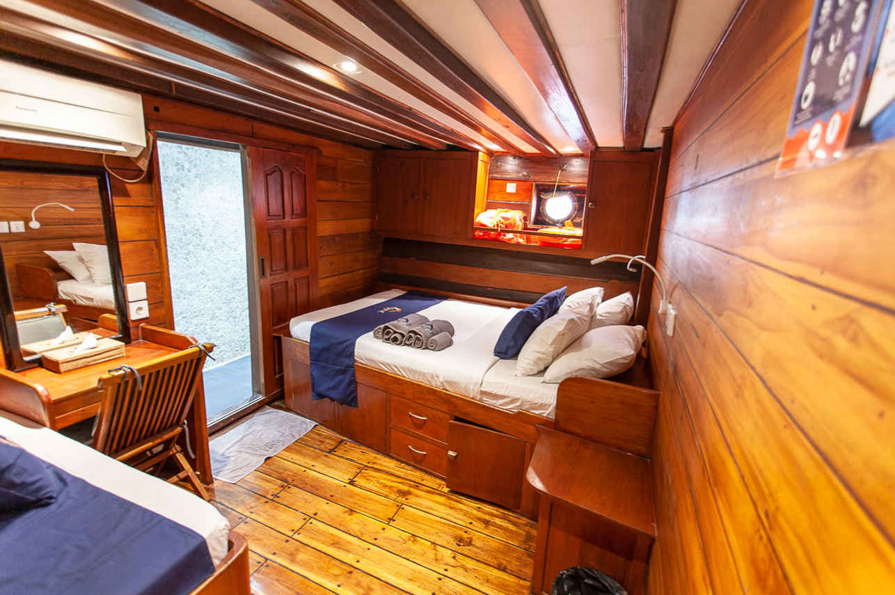 Aurora Liveaboard