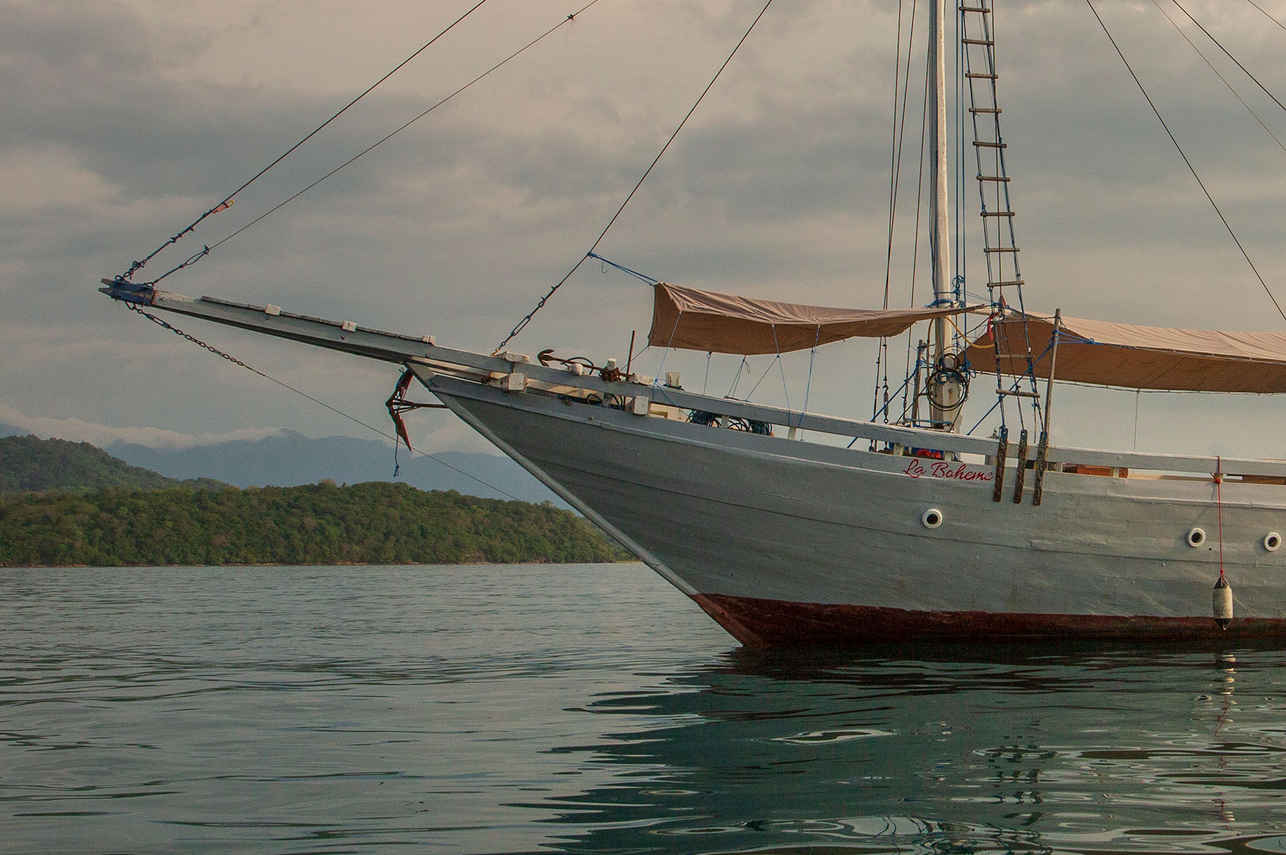Bajak Liveaboard