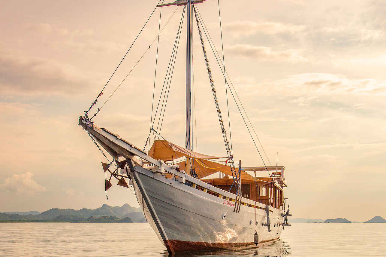 Bajak Liveaboard