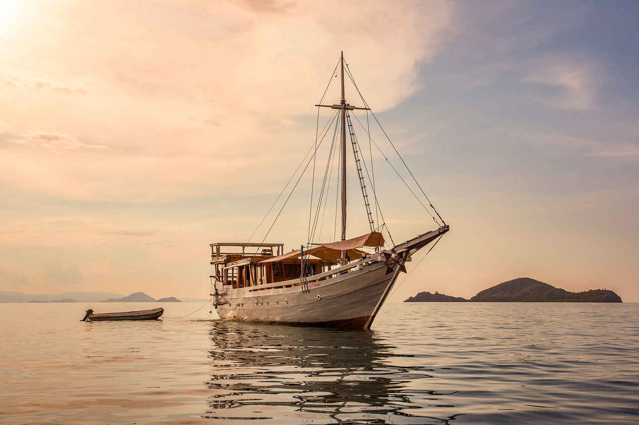 Bajak Liveaboard